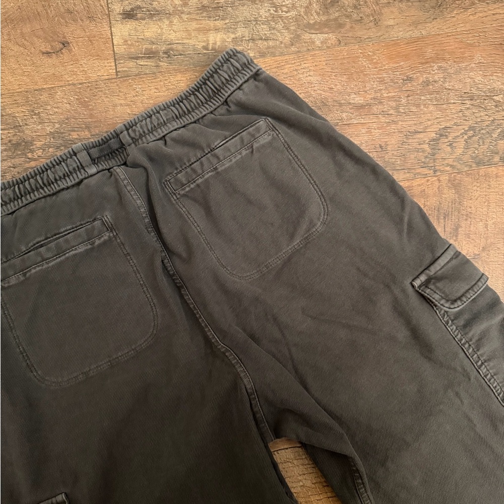 📦 Athleta Farallon Cargo Crop - Picture 8 of 10